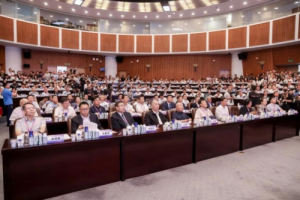 2025厦门奶业研讨会共谋发展，蒙牛以数智转型赋能产业升级路径